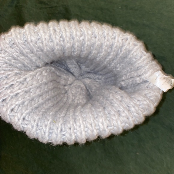 🎱Grey fall/winter beanie - Picture 3 of 3